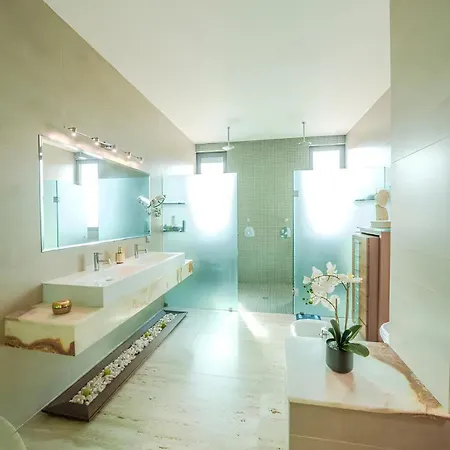Relaxation House Na Nazare בית נופש *